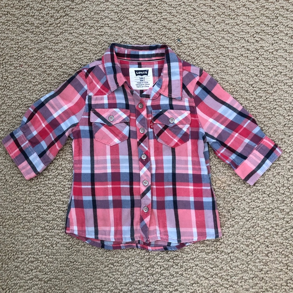Plaid Levi’s Button up shirt